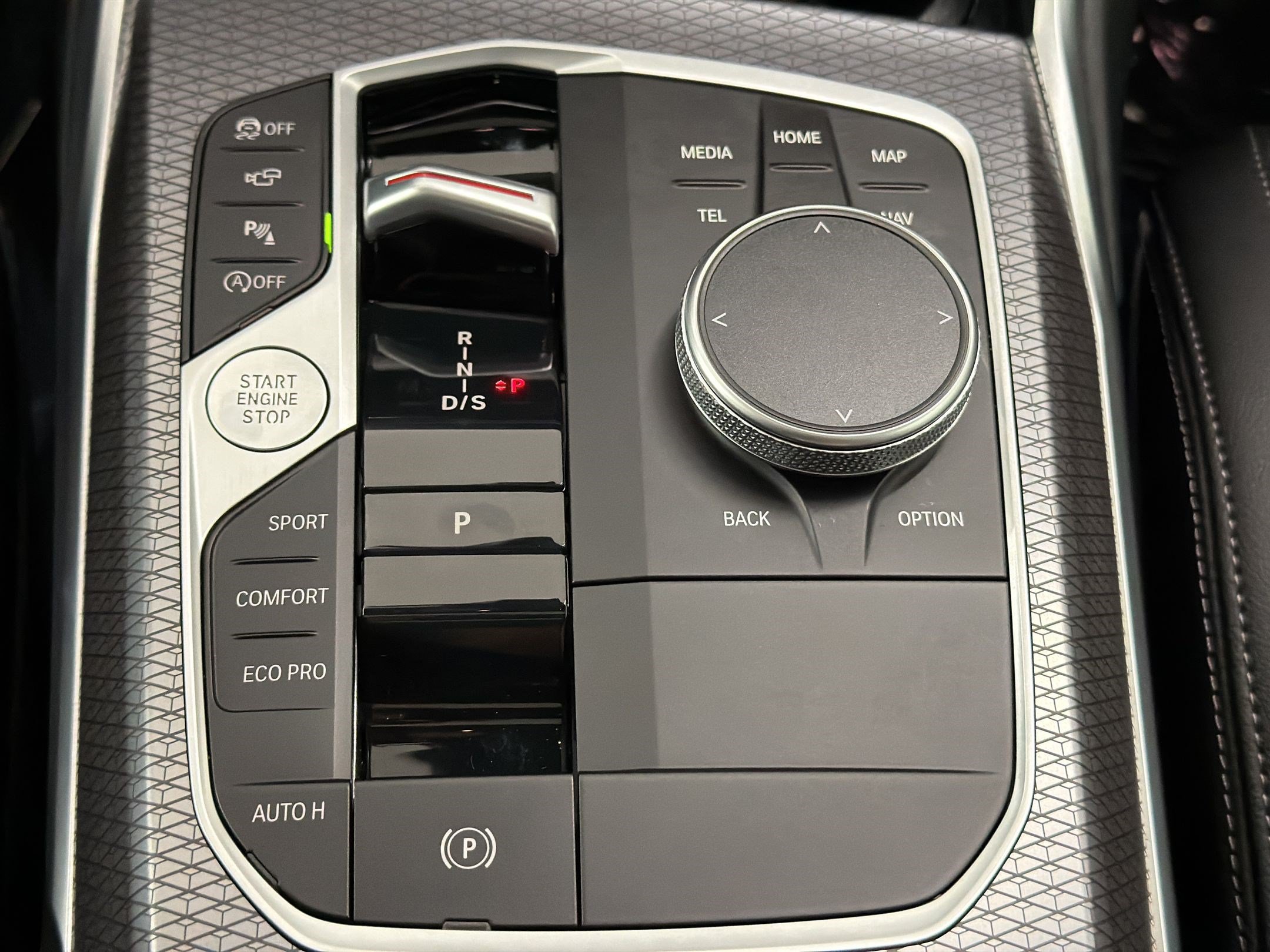 Certified 2026 BMW 330i Sedan RWD image 18