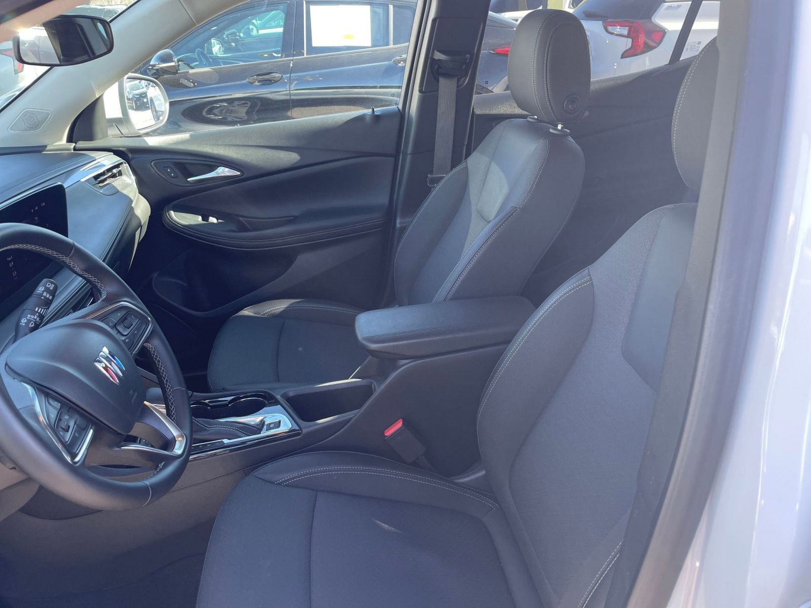 Used 2025 Buick Encore GX Preferred image 35