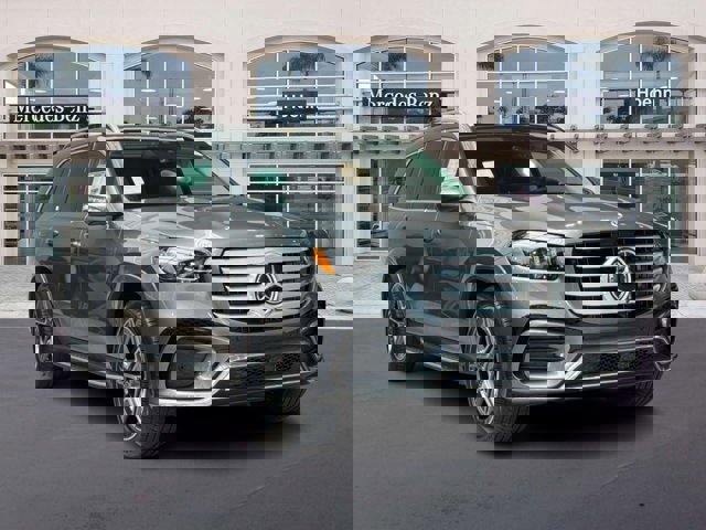 New 2026 Mercedes-Benz GLS 450 4MATIC image 1