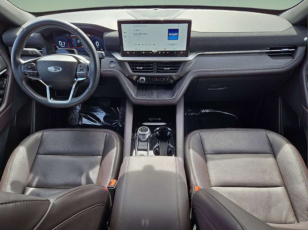 Used 2025 Ford Explorer Platinum w/ LUX Leather Package image 16