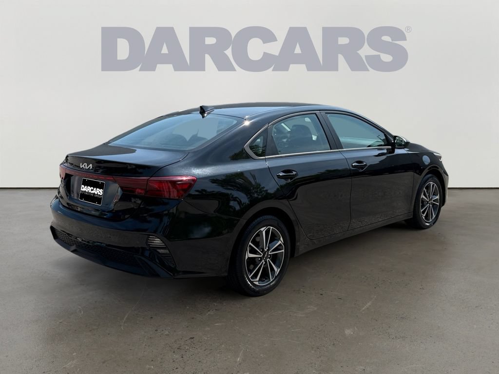 Used 2023 Kia Forte LXS FWD image 7