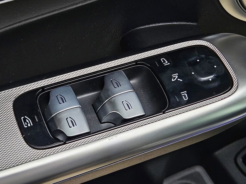 New 2026 Mercedes-Benz GLC 43 AMG 4MATIC image 17