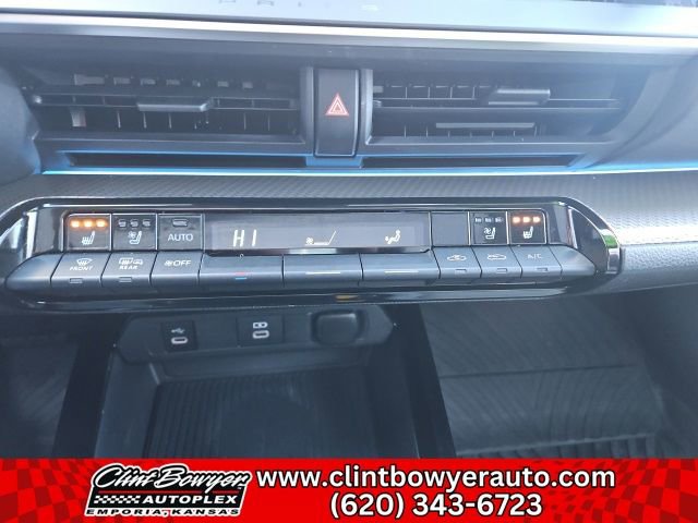 Used 2024 Toyota Prius Limited w/ Limited Premium Package image 21