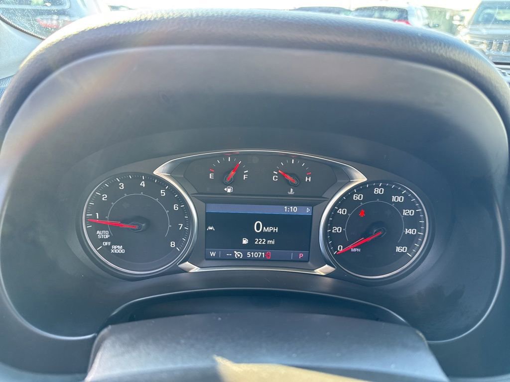 Used 2024 GMC Terrain SLT image 15