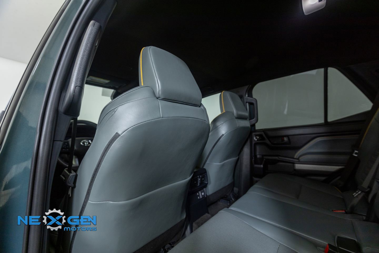 Used 2025 Toyota 4Runner Trailhunter image 24