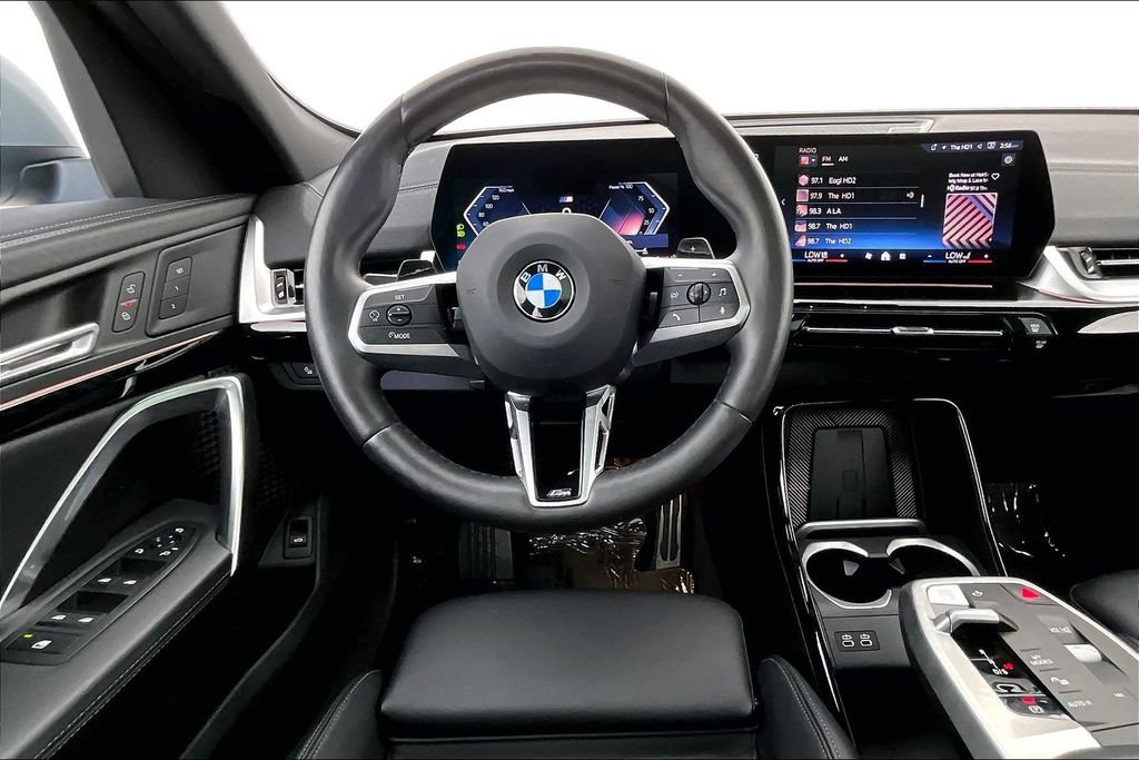 Used 2025 BMW X2 xDrive28i AWD/4WD image 6