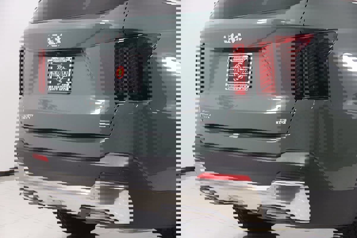 Used 2025 Kia Sorento EX image 46