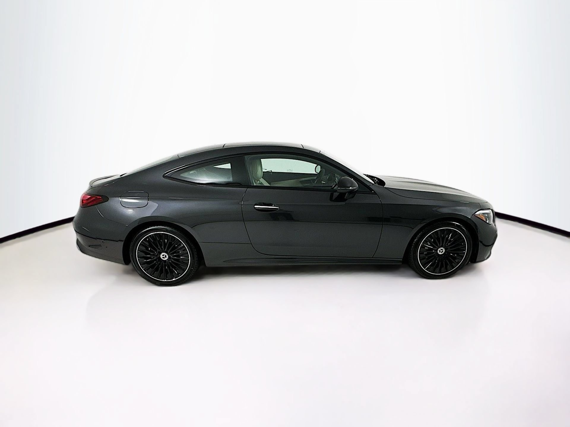 New 2026 Mercedes-Benz CLE 450 4MATIC Coupe image 9