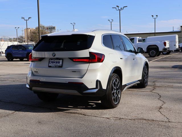 Used 2024 BMW X1 xDrive28i w/ Premium Package image 7