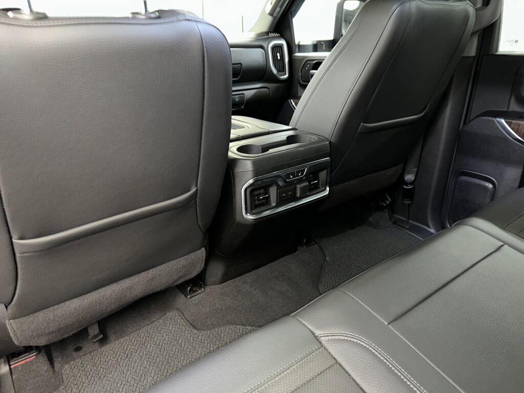 Certified 2021 GMC Sierra 3500 Denali w/ Denali Ultimate Package image 21