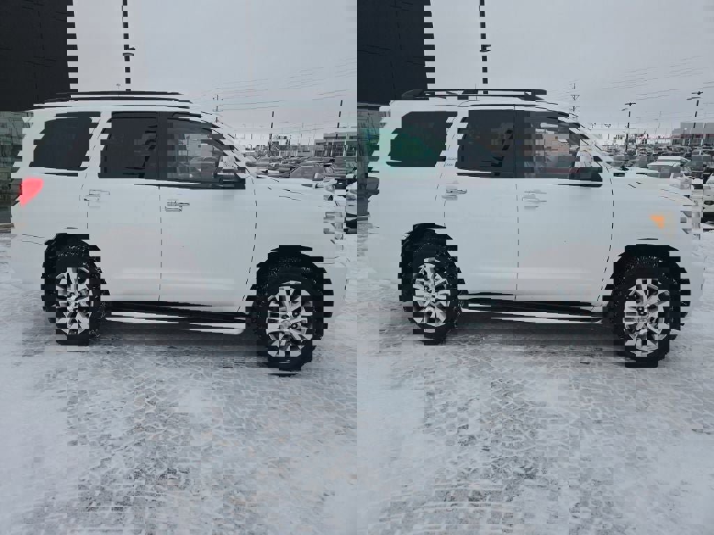 Used 2011 Toyota Sequoia Limited image 4