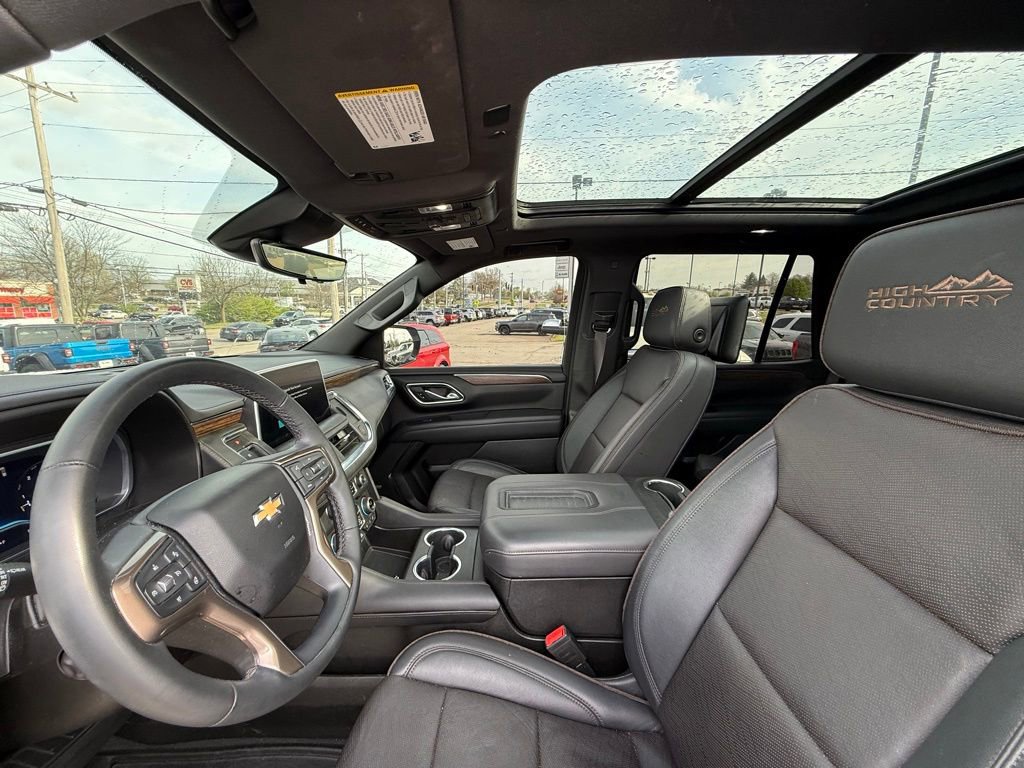 Used 2023 Chevrolet Tahoe High Country w/ Premium Package 2 AWD/4WD image 14