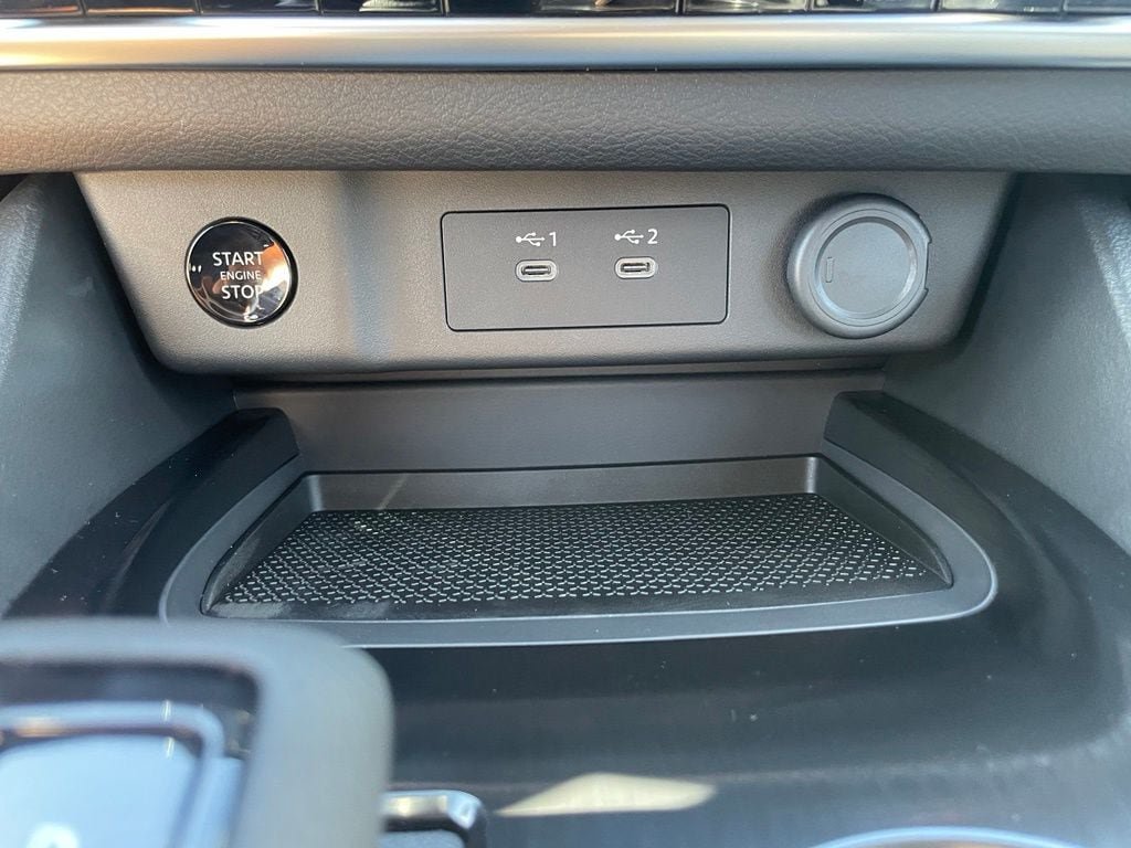 New 2026 Nissan Rogue SV AWD/4WD image 16