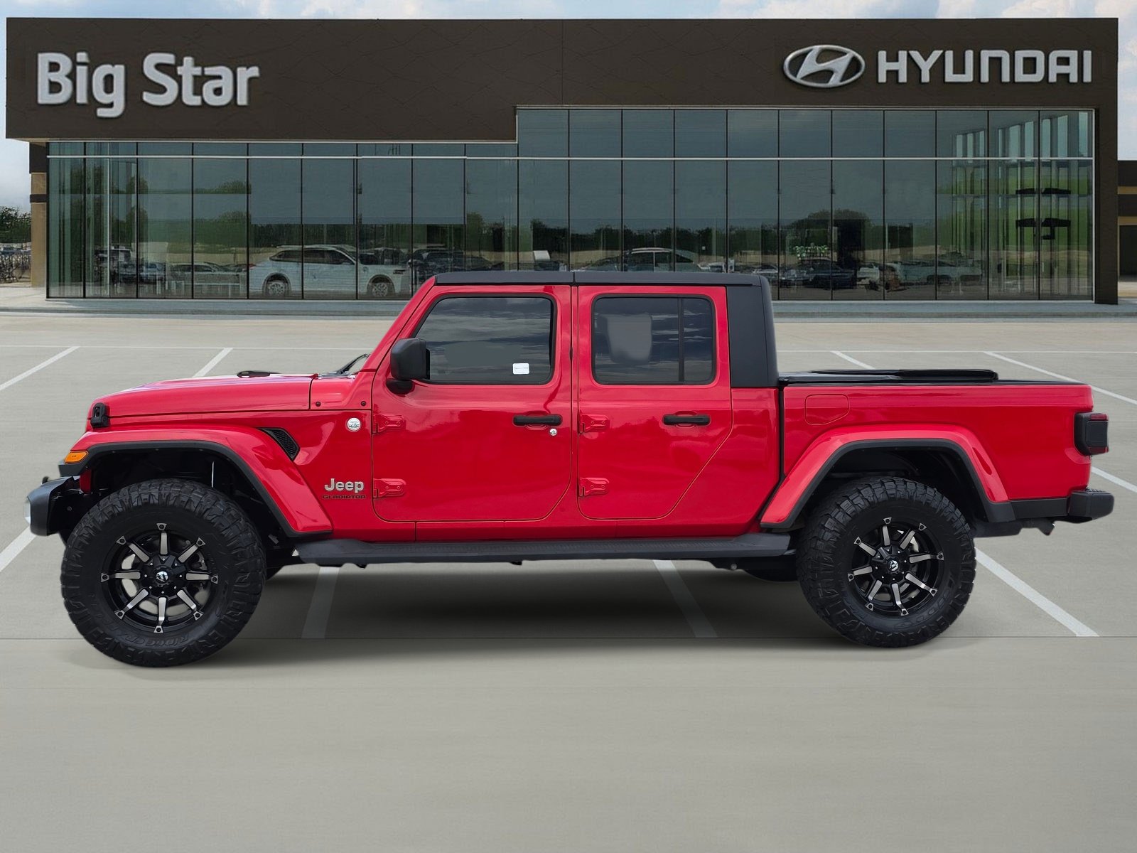 Used 2020 Jeep Gladiator Overland AWD/4WD image 2
