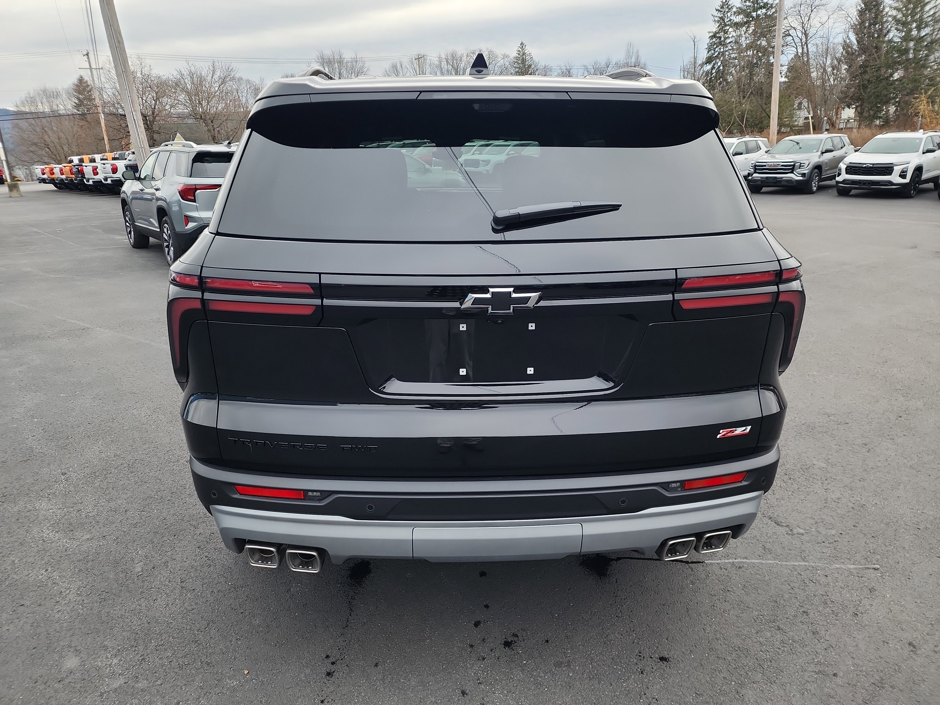 New 2026 Chevrolet Traverse Z71 w/ Enhanced Driving Package AWD/4WD image 7