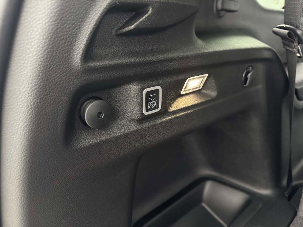 New 2025 Jeep Grand Cherokee L Limited image 34