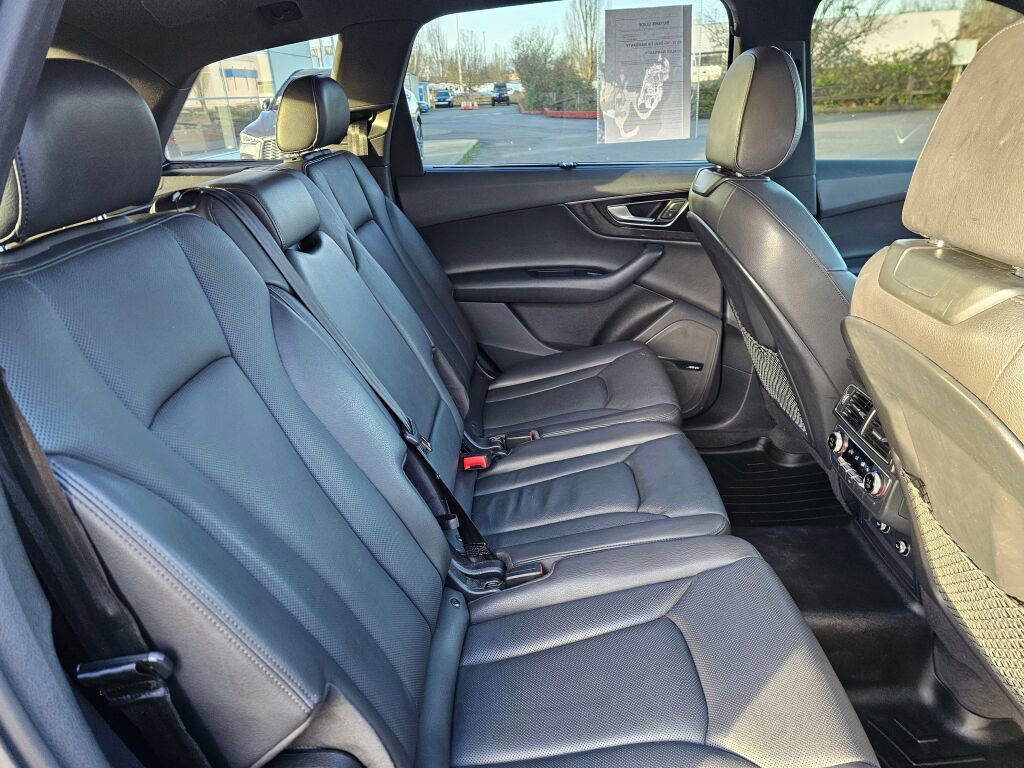 Used 2018 Audi Q7 3.0T Prestige image 15