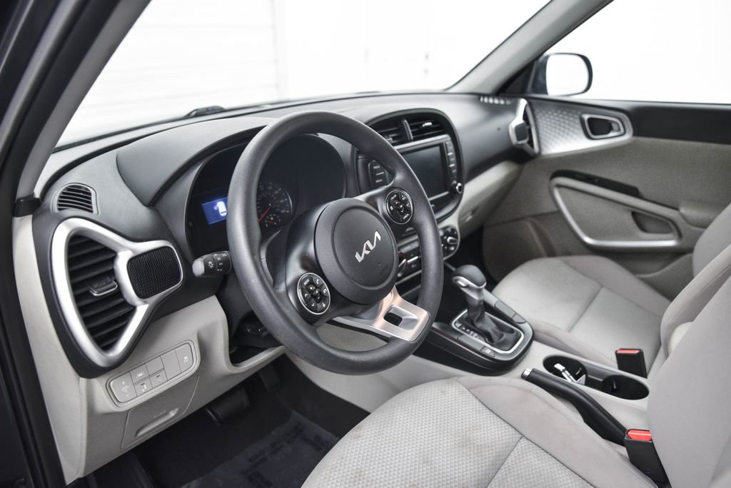 Used 2022 Kia Soul LX w/ Technology Package image 16