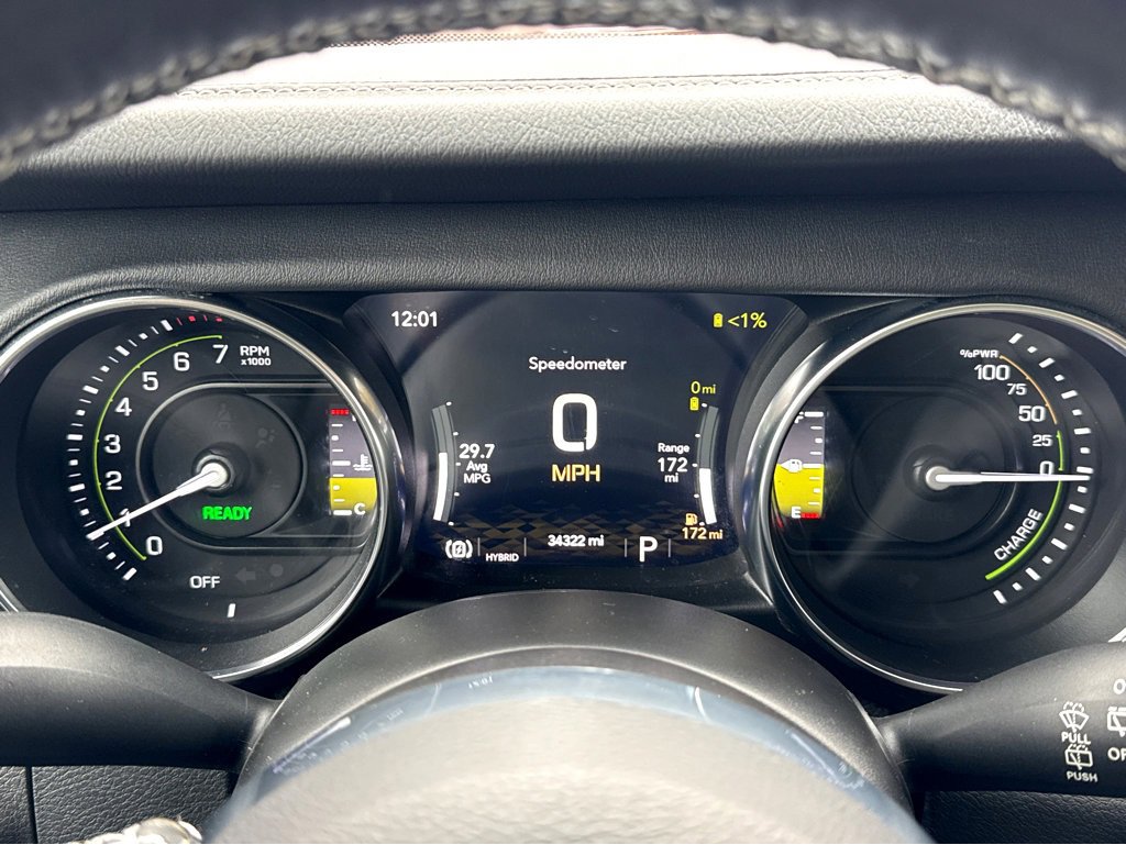 Used 2021 Jeep Wrangler Unlimited Sahara w/ Cold Weather Group image 18