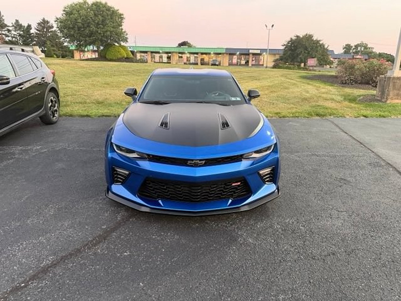 Used 2018 Chevrolet Camaro SS RWD image 3