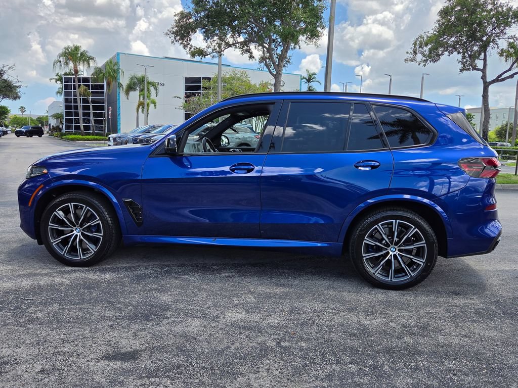 Used 2024 BMW X5 M60i AWD/4WD image 16