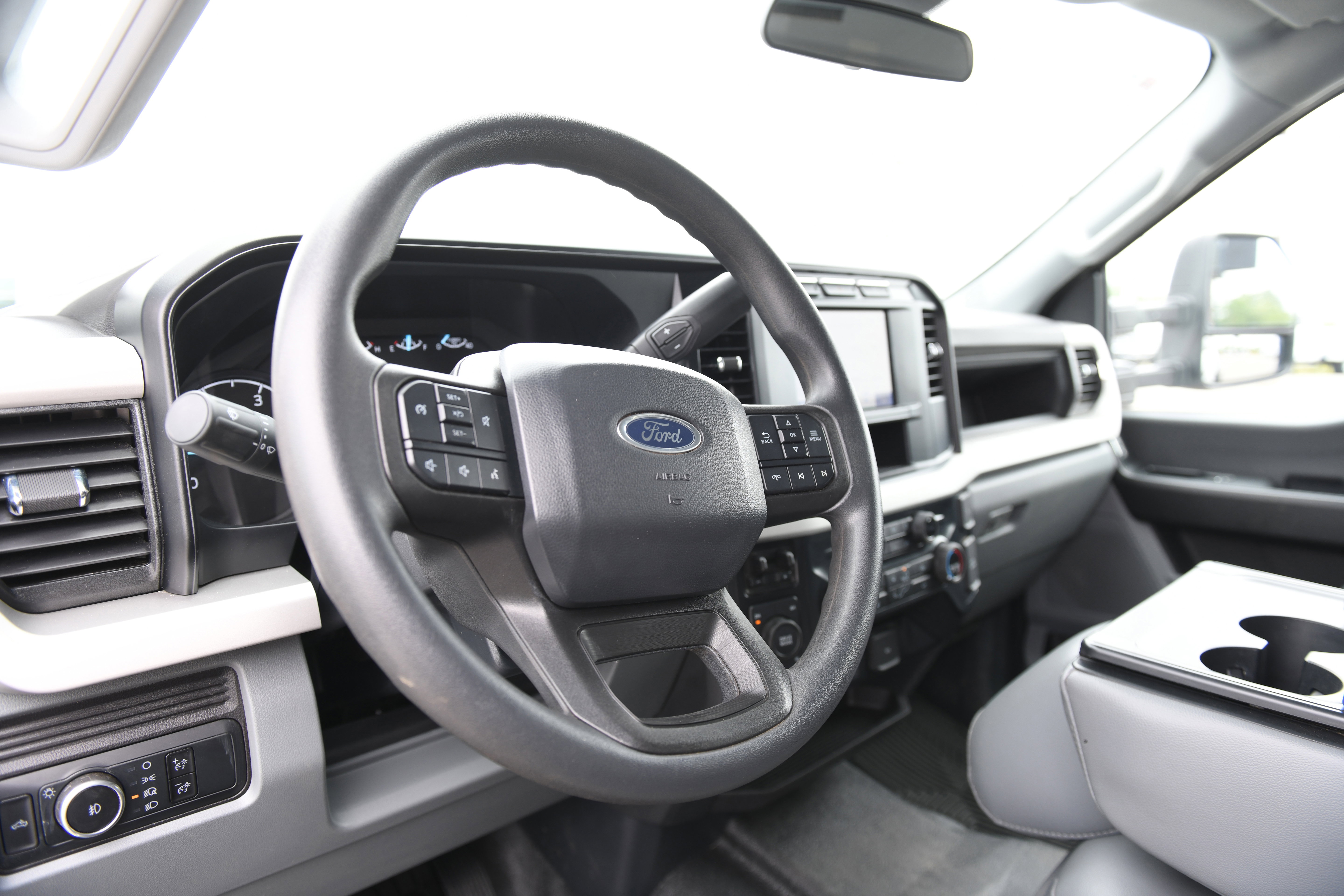 Used 2024 Ford F350 XL w/ XL Chrome Package image 15