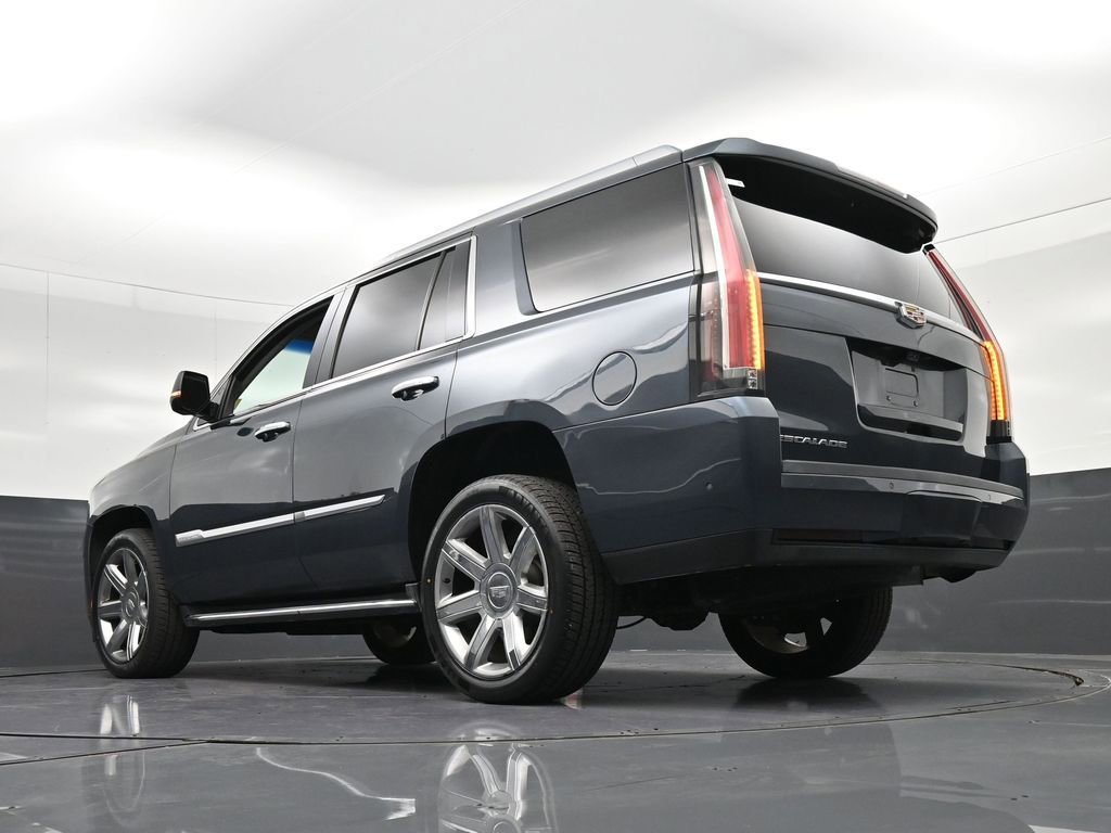 Used 2019 Cadillac Escalade Luxury RWD image 30