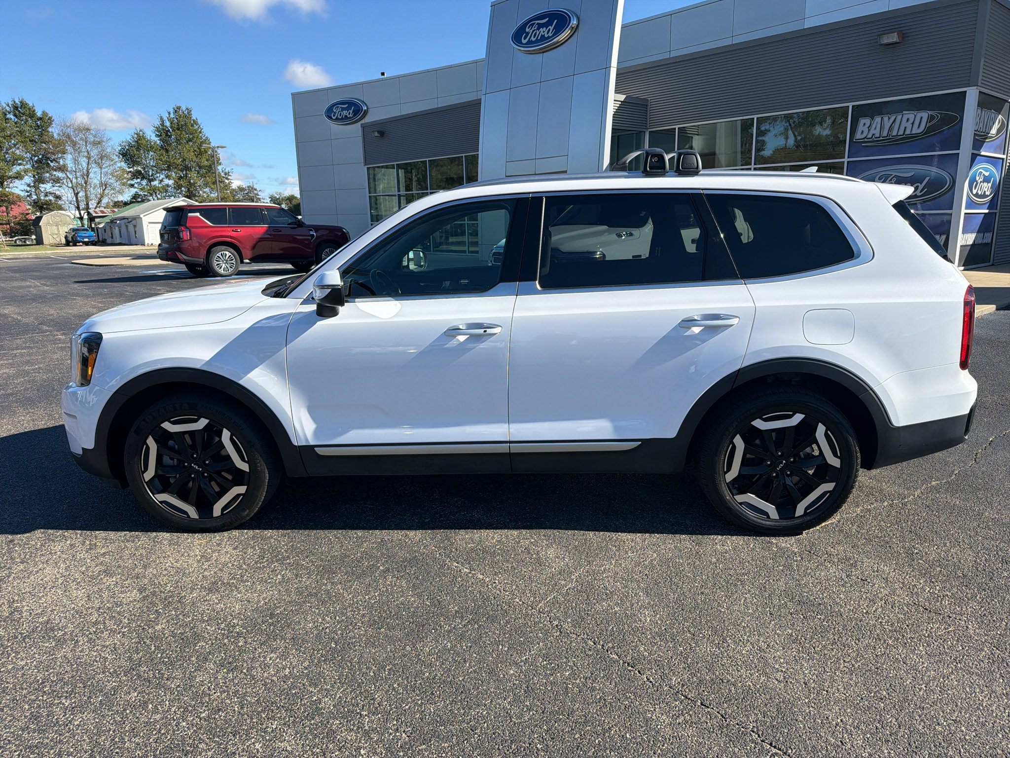 Used 2025 Kia Telluride S AWD/4WD image 9