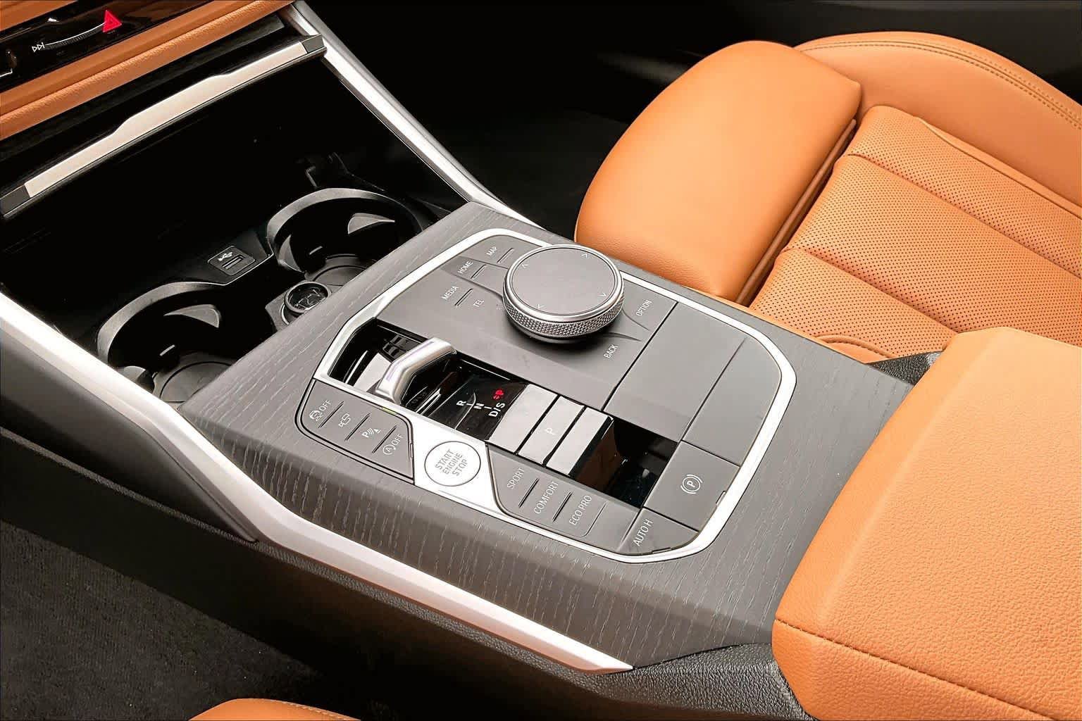 Certified 2025 BMW 330i Sedan RWD image 17