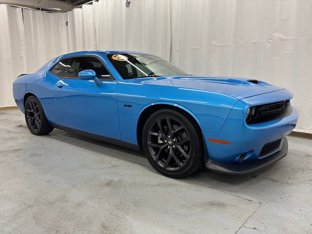 Used 2023 Dodge Challenger R/T w/ Blacktop Package image 7