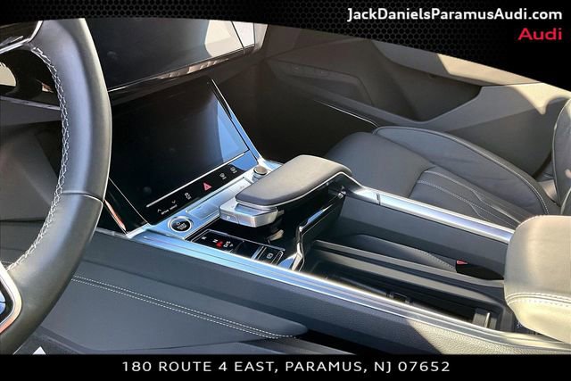 Used 2023 Audi e-tron Chronos w/ Chronos Package image 12