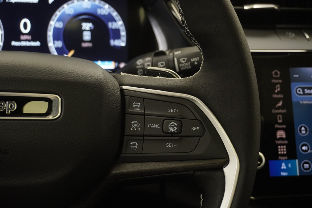 New 2026 Jeep Grand Cherokee Altitude AWD/4WD image 27