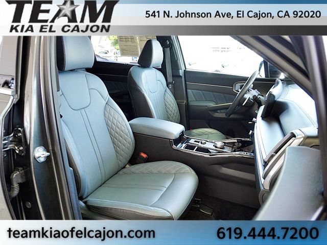 Certified 2025 Kia Sorento SX Prestige AWD/4WD image 12
