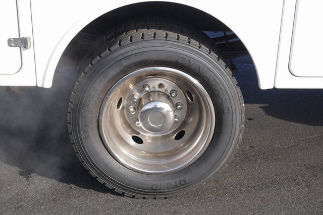 Used 2013 Ford F450 XL w/ Heavy Service Suspension Pkg image 11