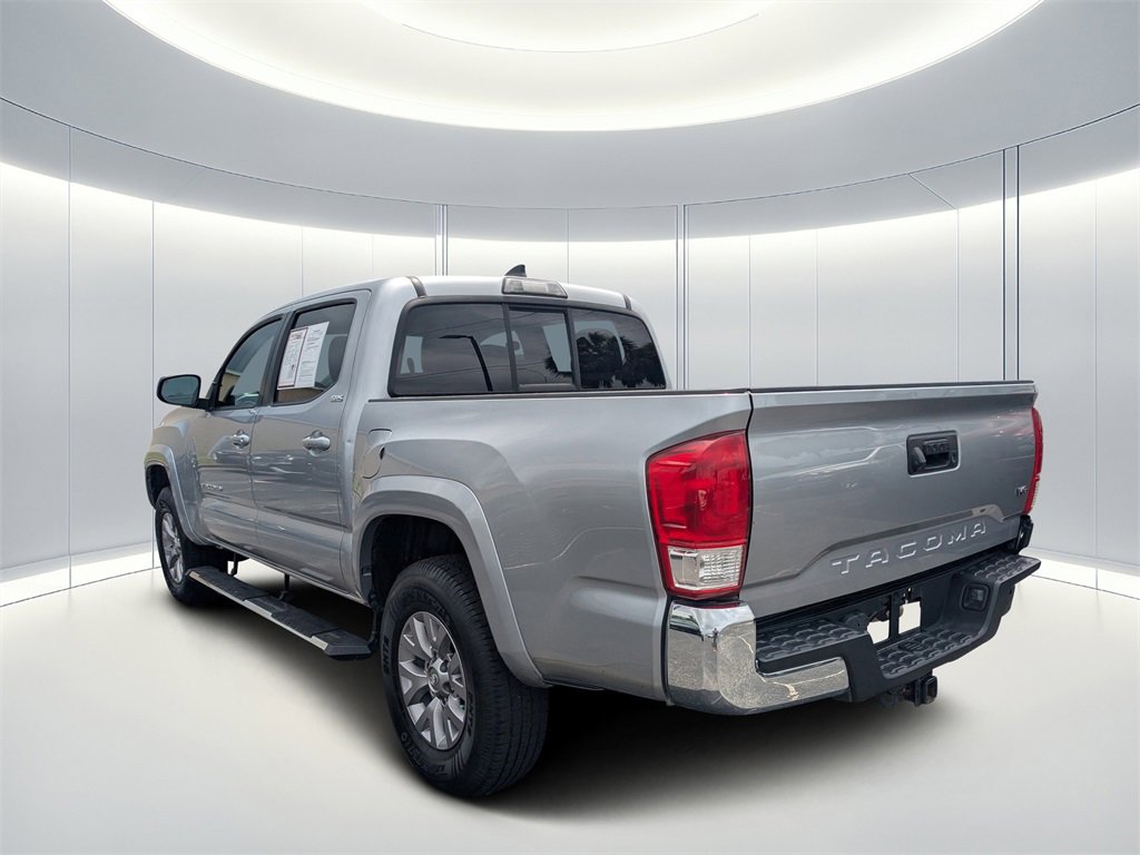 Used 2017 Toyota Tacoma SR5 image 6