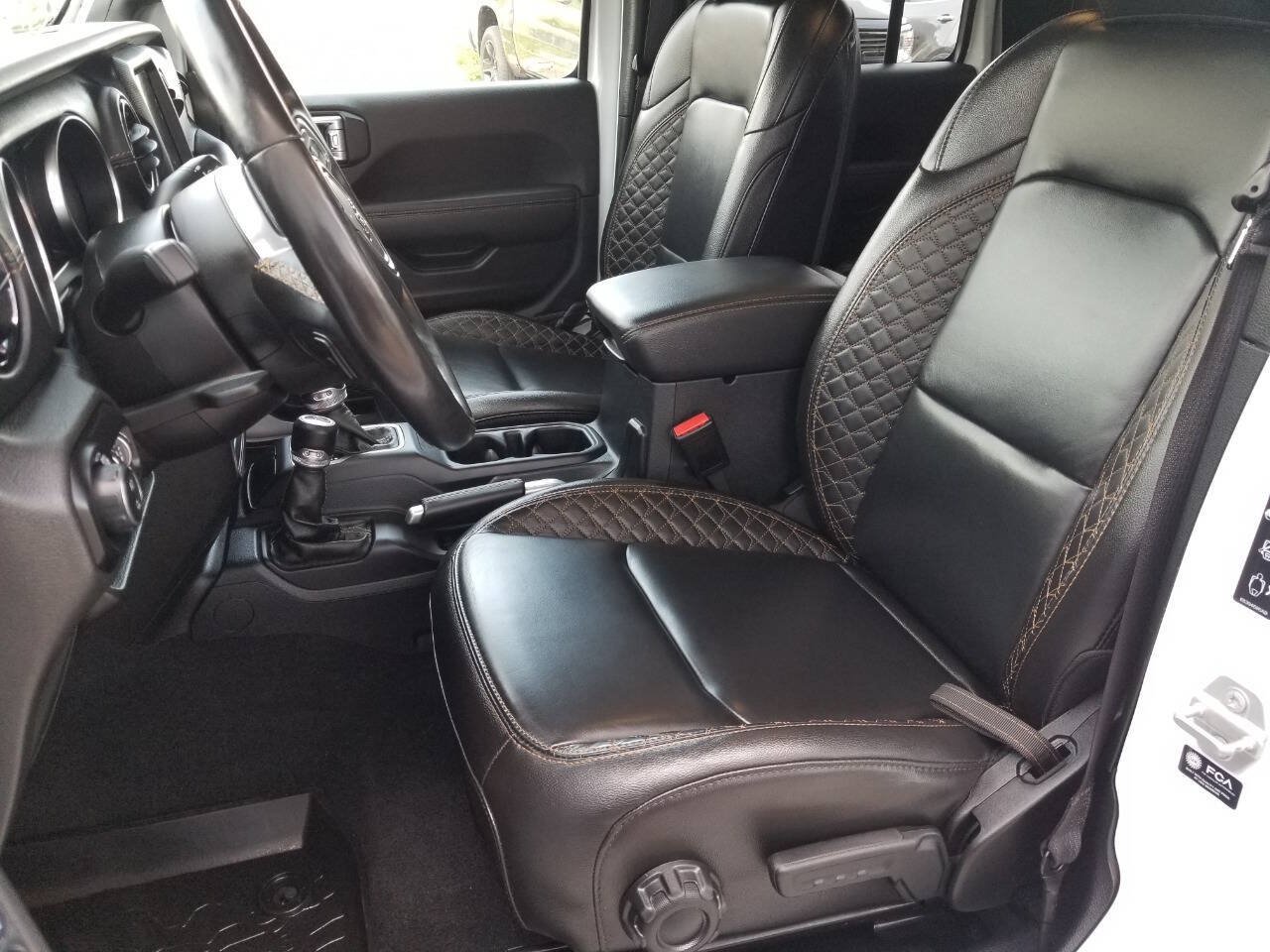 Used 2021 Jeep Gladiator Overland AWD/4WD image 14