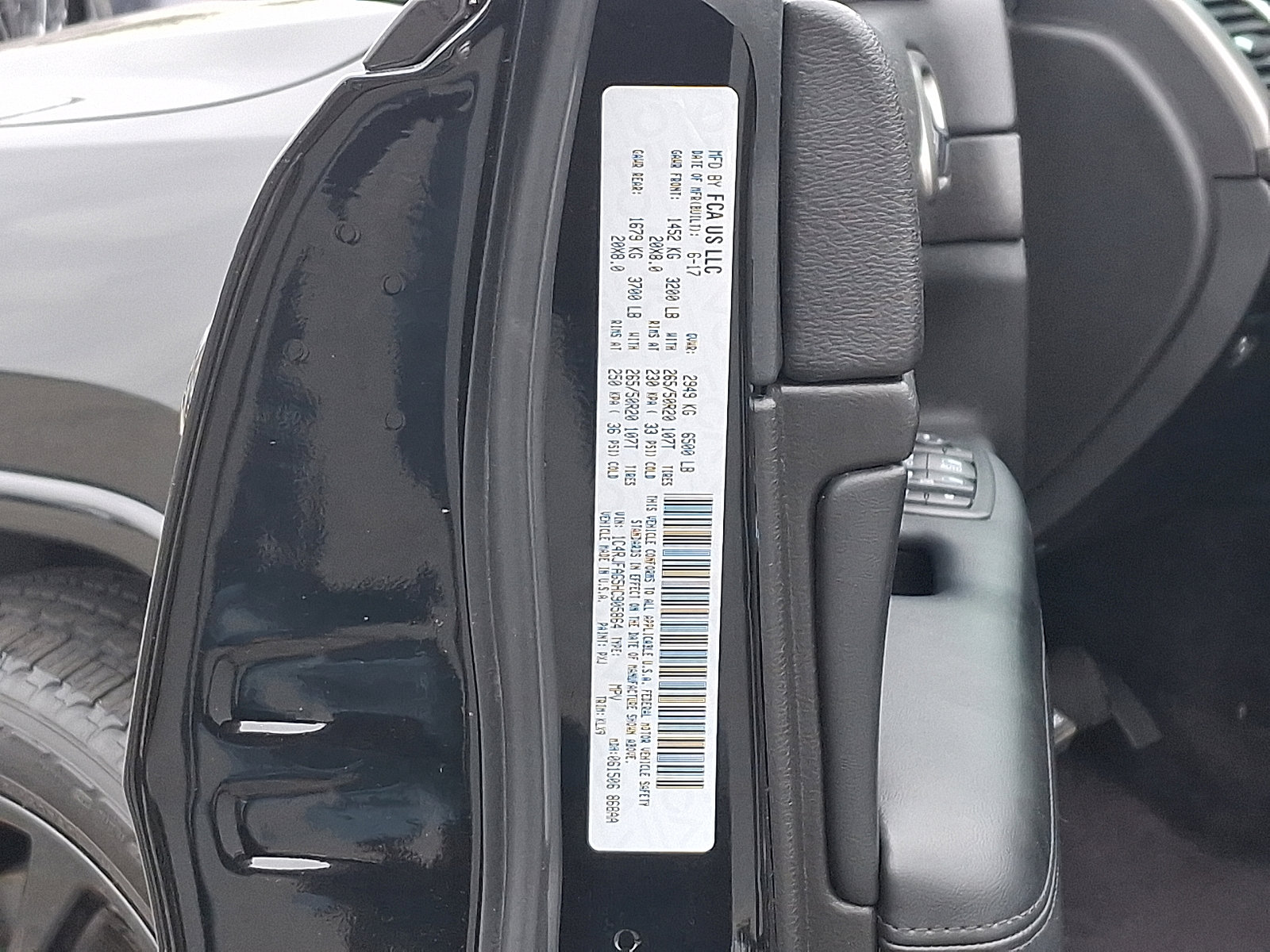 Used 2017 Jeep Grand Cherokee Altitude image 27