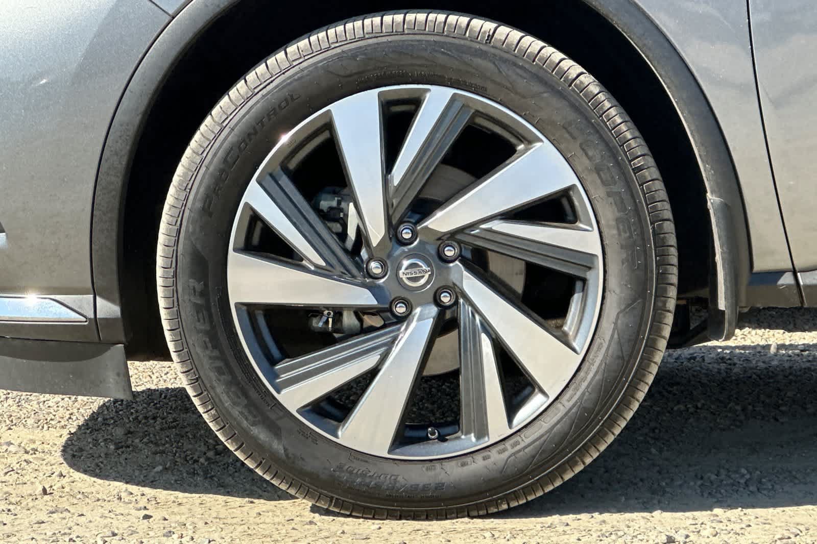 Used 2018 Nissan Murano Platinum w/ Cargo Package FWD image 36