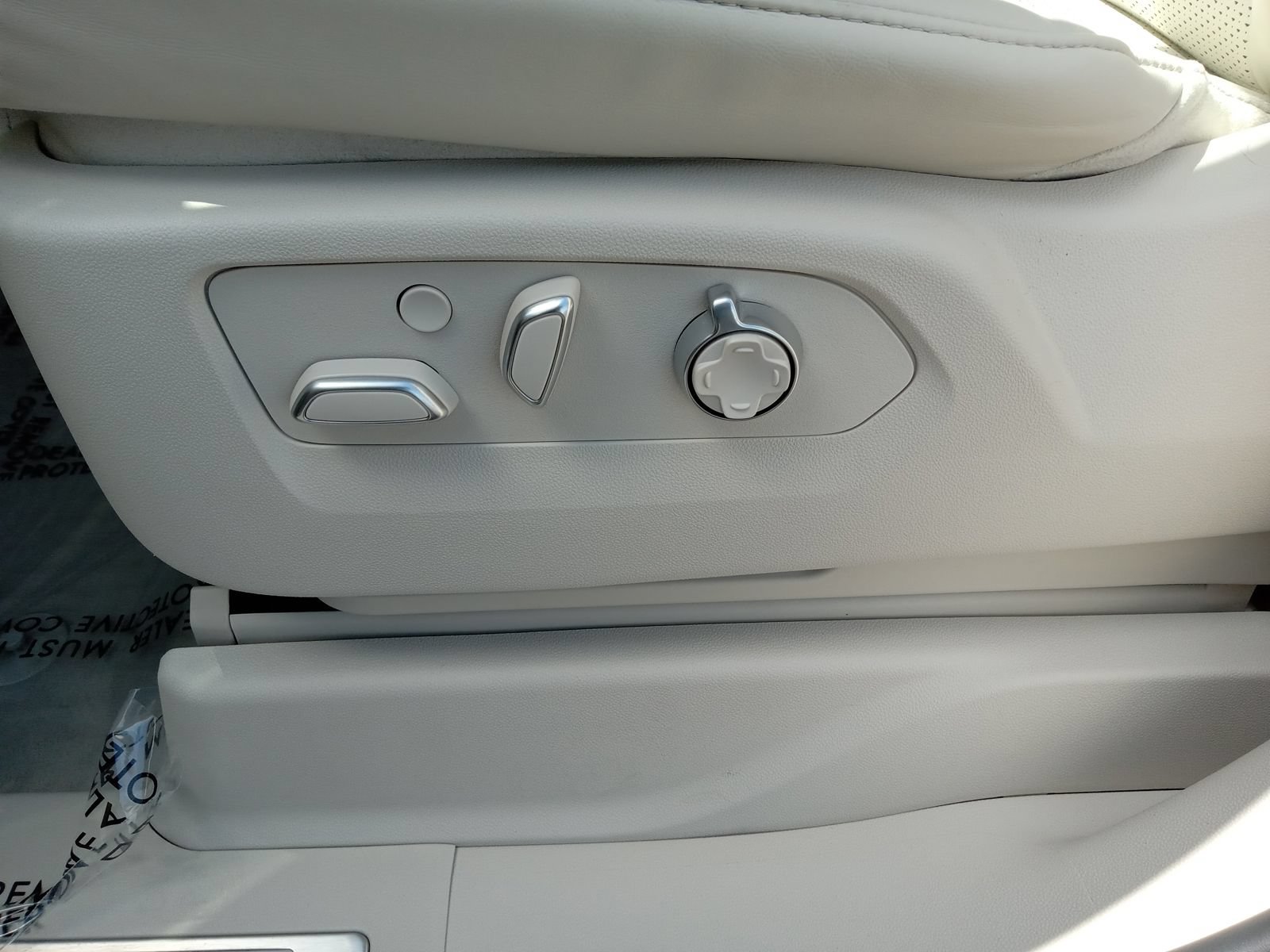 Certified 2026 Cadillac Escalade Platinum Sport AWD/4WD image 22