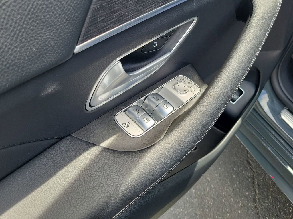 Used 2026 Mercedes-Benz GLS 450 4MATIC image 24