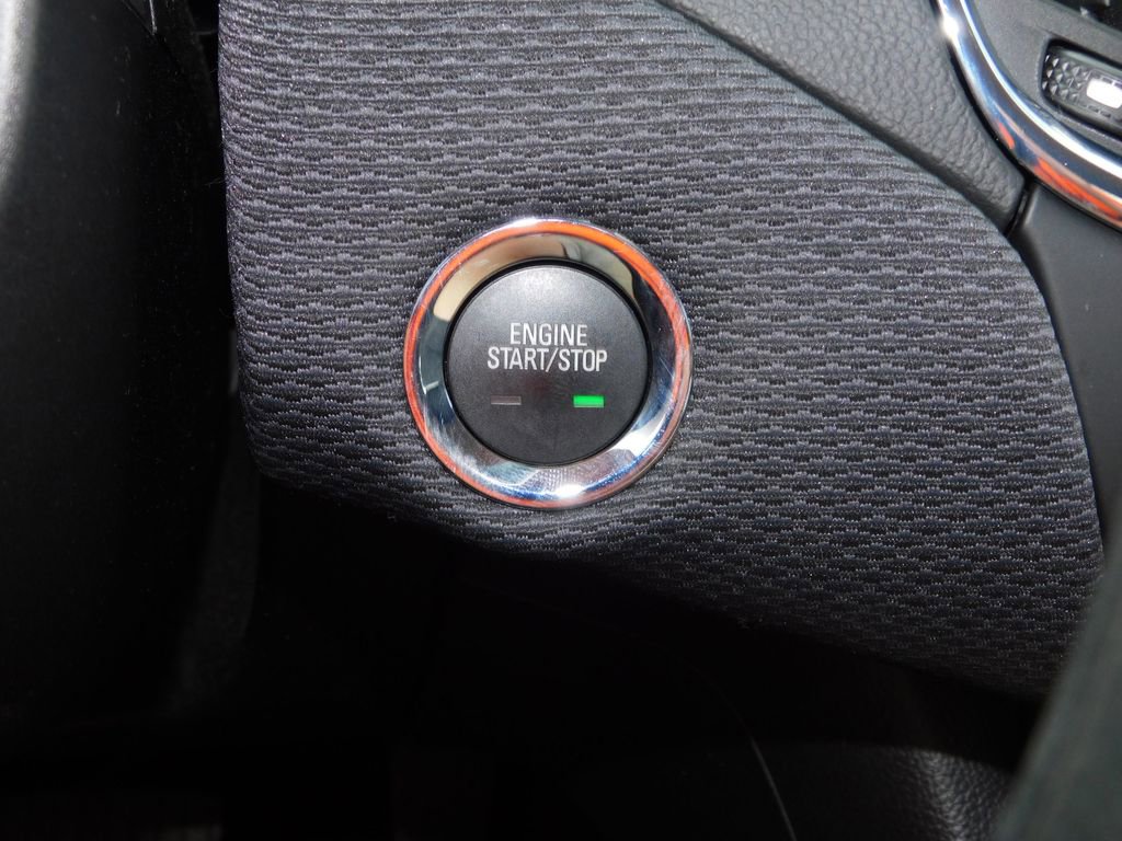 Used 2017 Chevrolet Cruze LT w/ Convenience Package FWD image 32