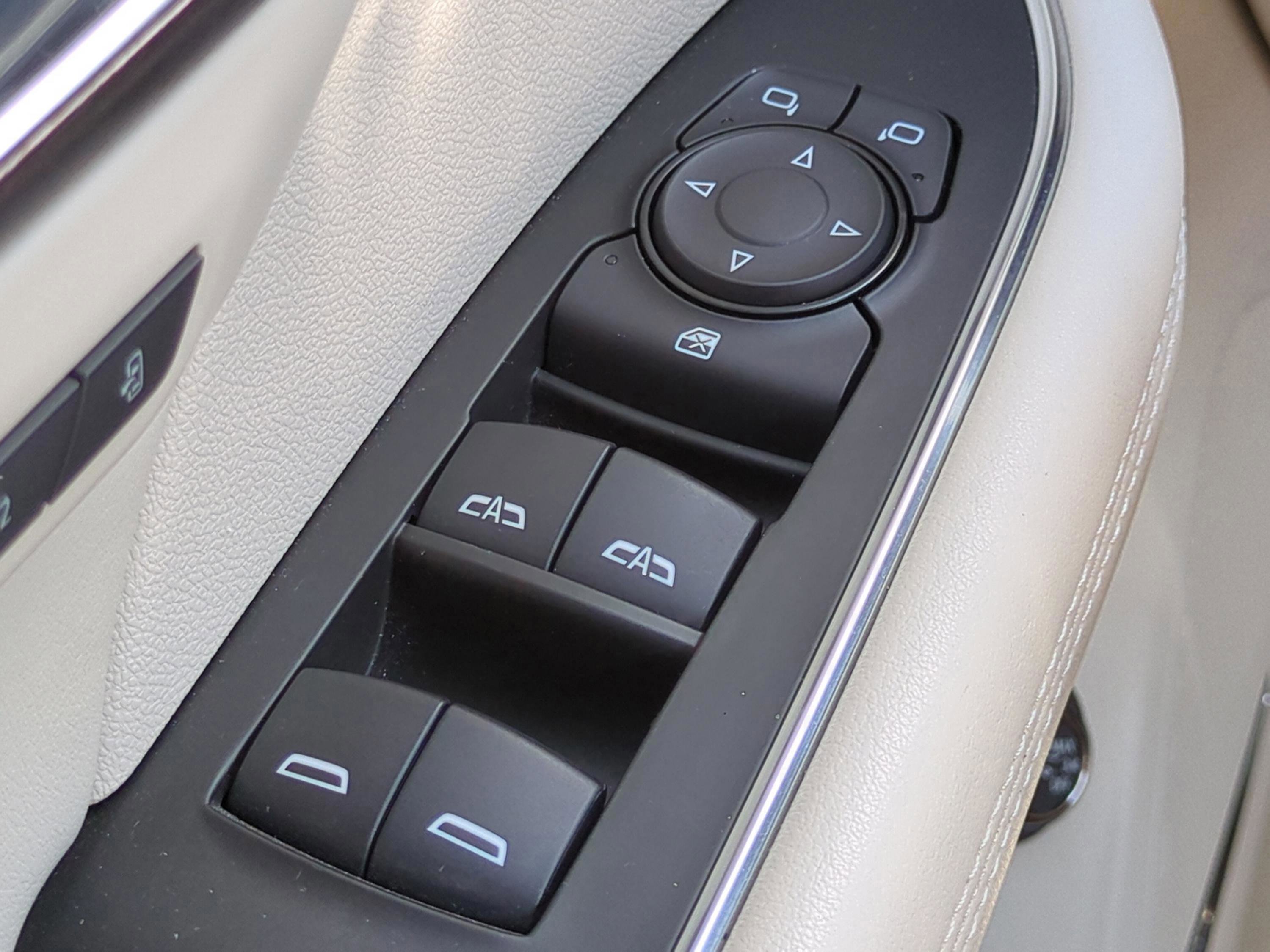 Used 2021 Buick Envision Avenir w/ Technology Package II FWD image 14