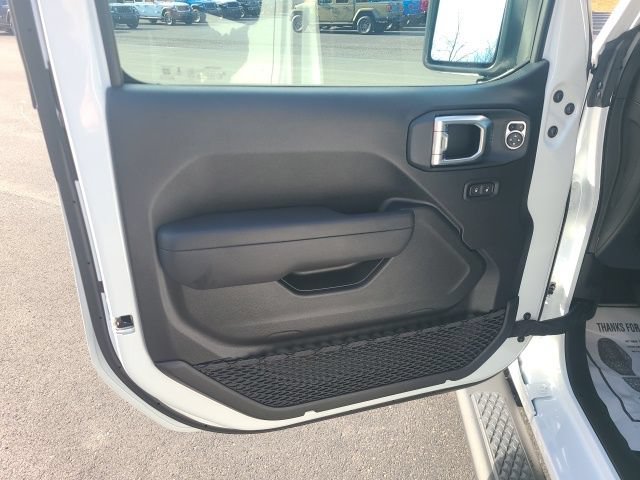 New 2026 Jeep Gladiator Sport AWD/4WD image 11