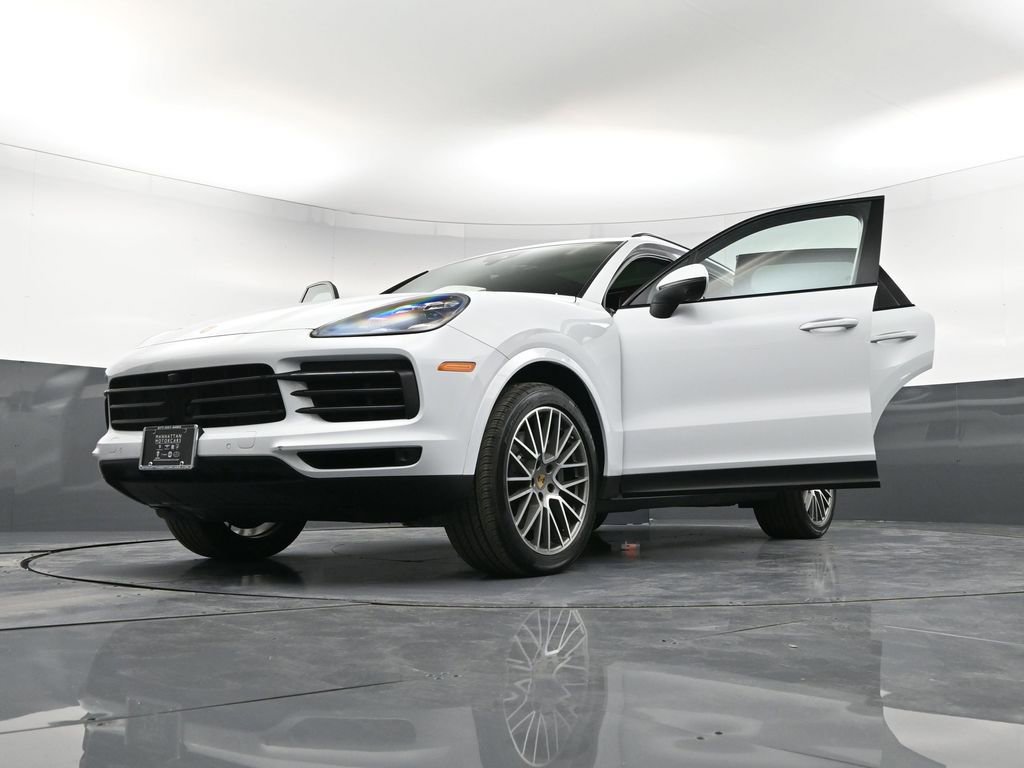 Certified 2023 Porsche Cayenne S Platinum image 39