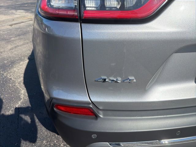 Used 2019 Jeep Cherokee Limited image 12