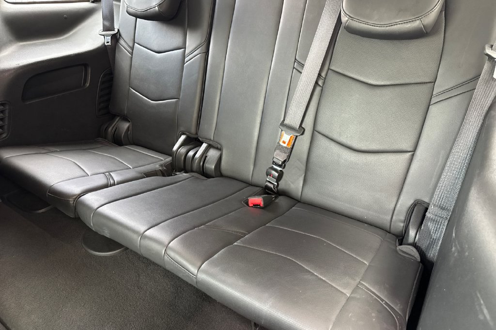 Used 2019 Cadillac Escalade Premium Luxury RWD image 19
