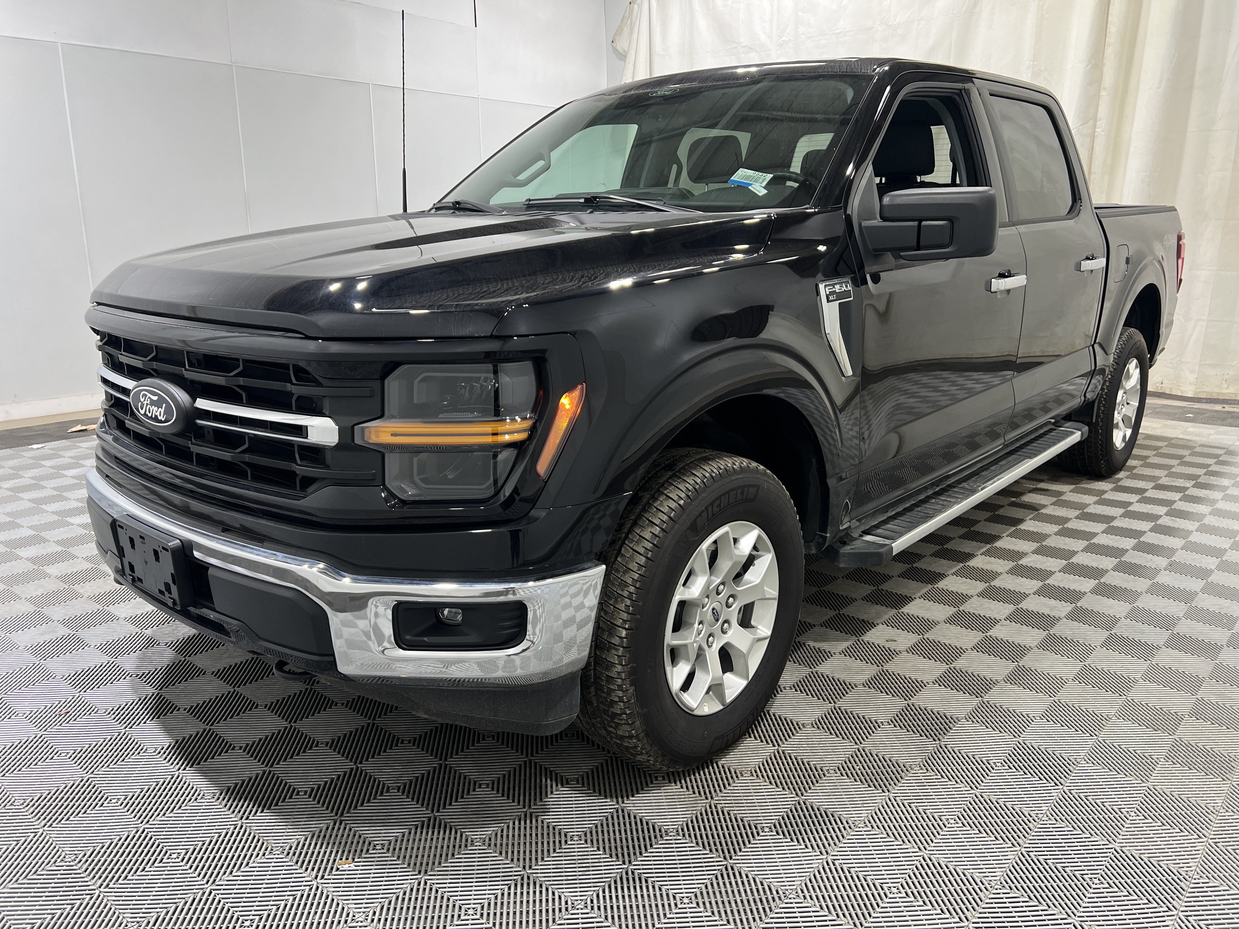 Used 2025 Ford F150 XLT w/ Equipment Group 301A Standard AWD/4WD image 1