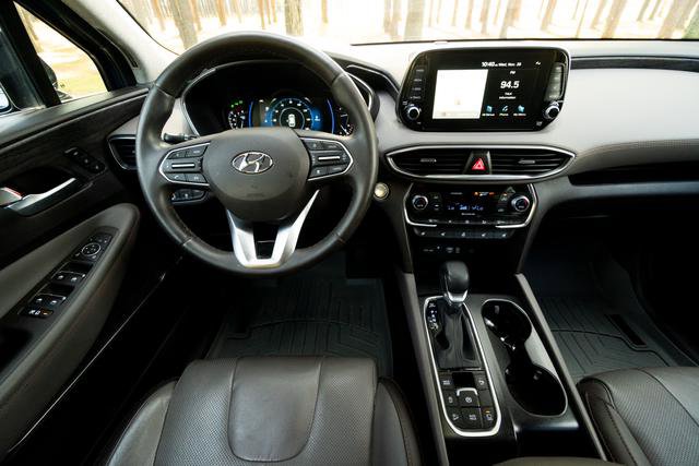 Used 2020 Hyundai Santa Fe Limited image 16