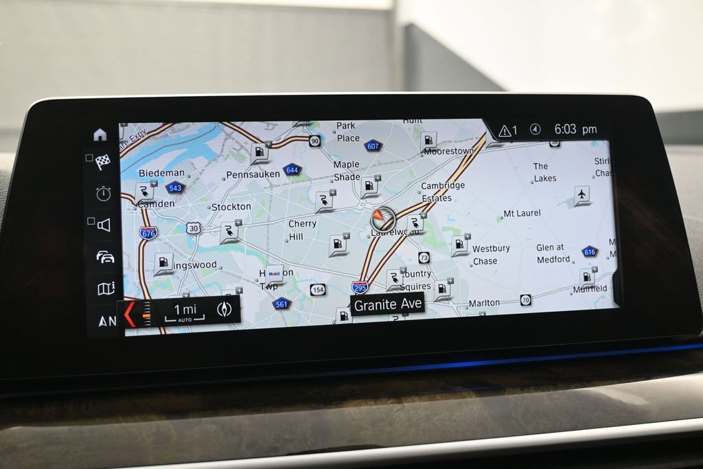 Used 2018 BMW 530e image 39