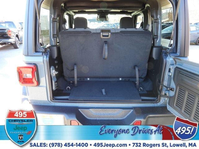 New 2026 Jeep Wrangler Rubicon AWD/4WD image 11